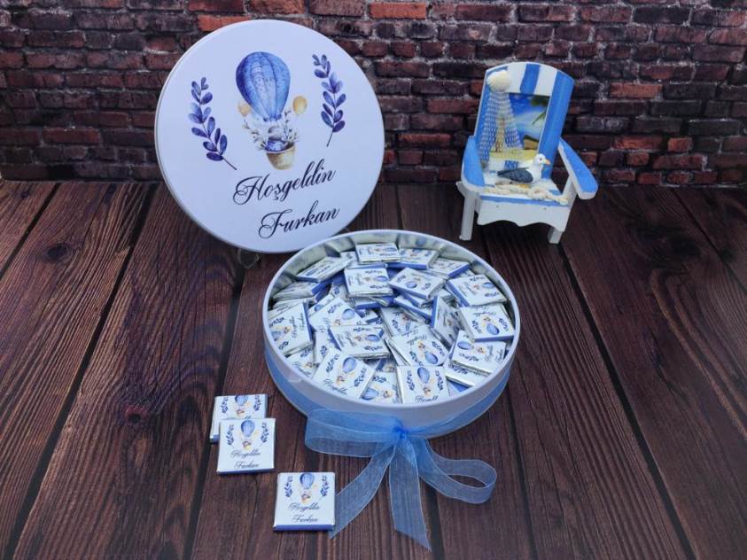 Bebek Çikolatası - Yuvarlak Metal Kutu 50'li 040
